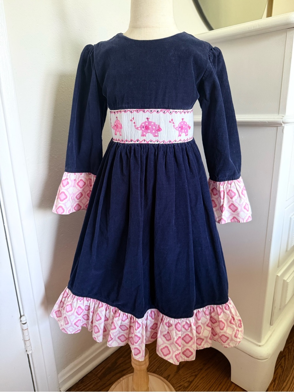Shrimp & Grits Kids Elephant Applique Smocked Dress Girls 6 Navy Pink Tie Back B